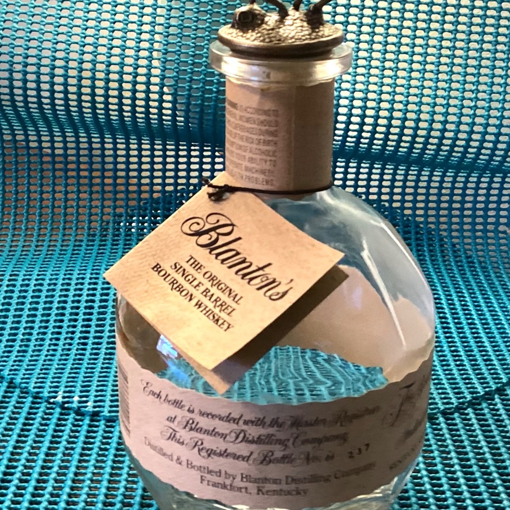 Blanton’ Bourbon Bottle w/ bag - Picture 6 of 7